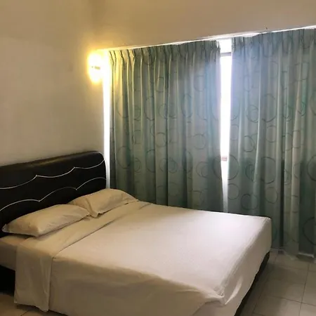 Beach Resort Home Stay Sri Sayang Apartment Batu Ferringhi 2Bedroom Exterior photo