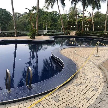 Beach Resort Home Stay Sri Sayang Apartment Batu Ferringhi 2Bedroom Exterior photo