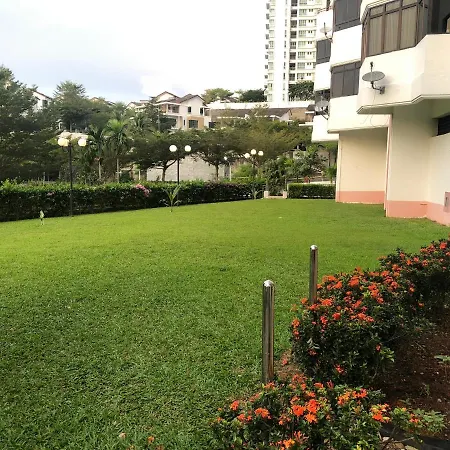 Beach Resort Home Stay Sri Sayang Apartment Batu Ferringhi 2Bedroom Exterior photo
